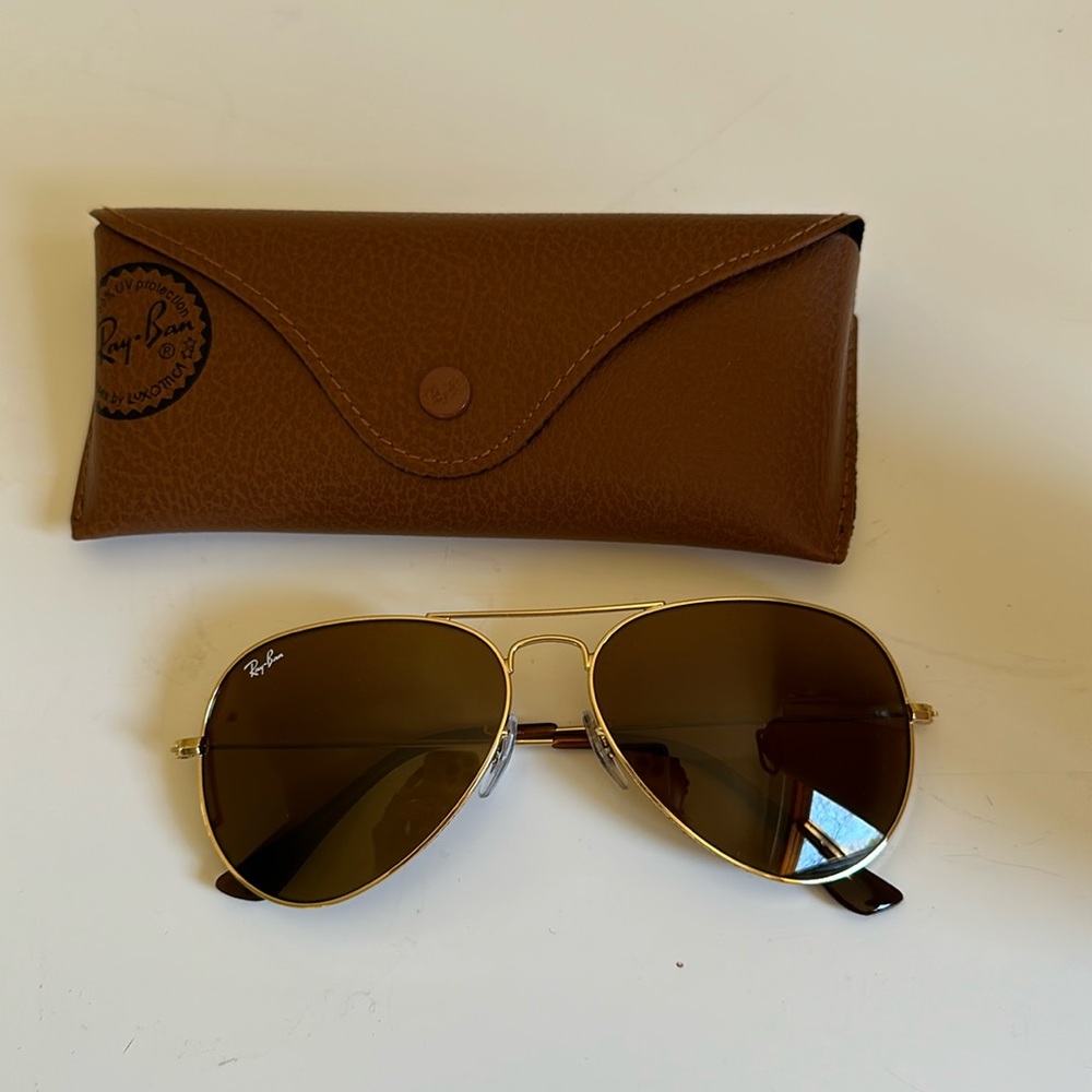 brand new Ray Ban men’s aviator sunglasses 58 millimeters